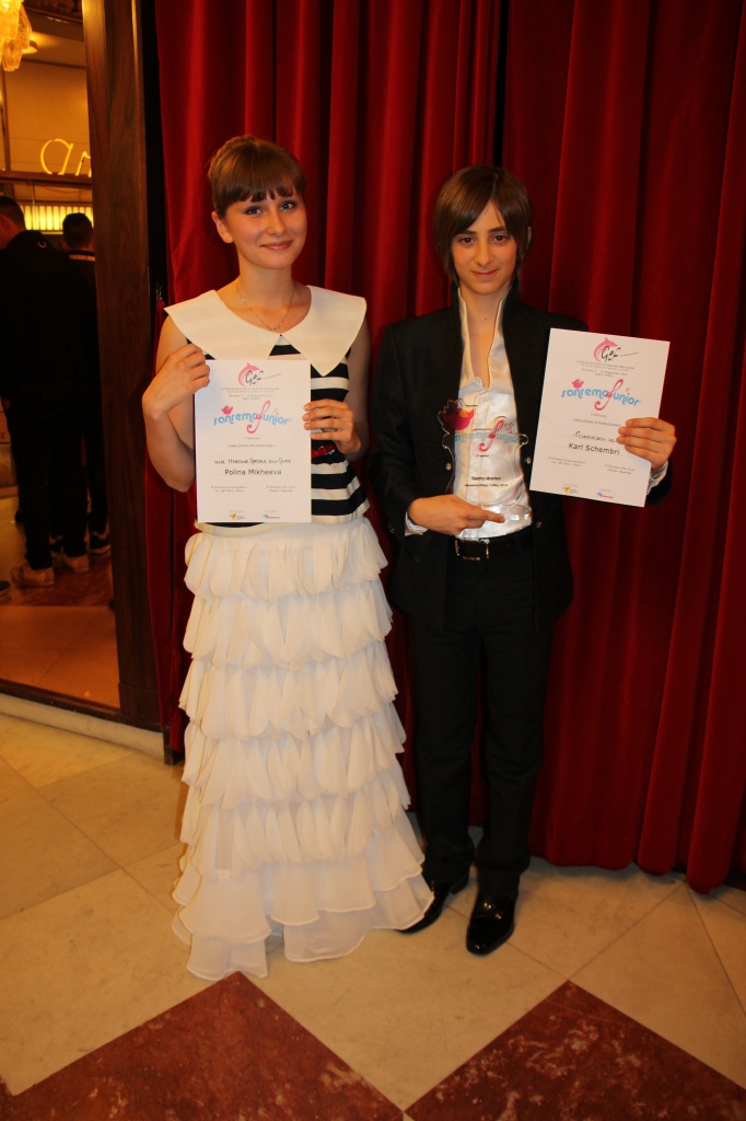 Полина (Россия) и Карл (Мальта).JPG